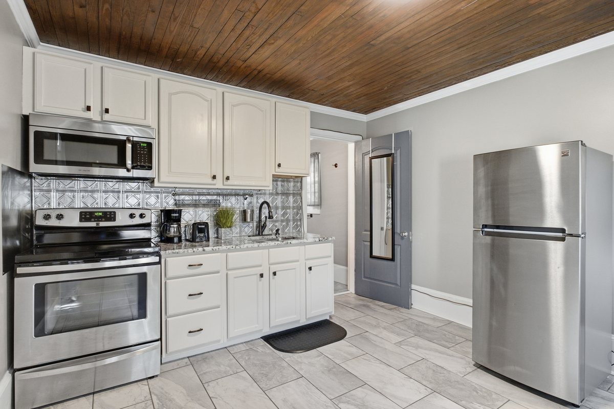 Equipped kitchen