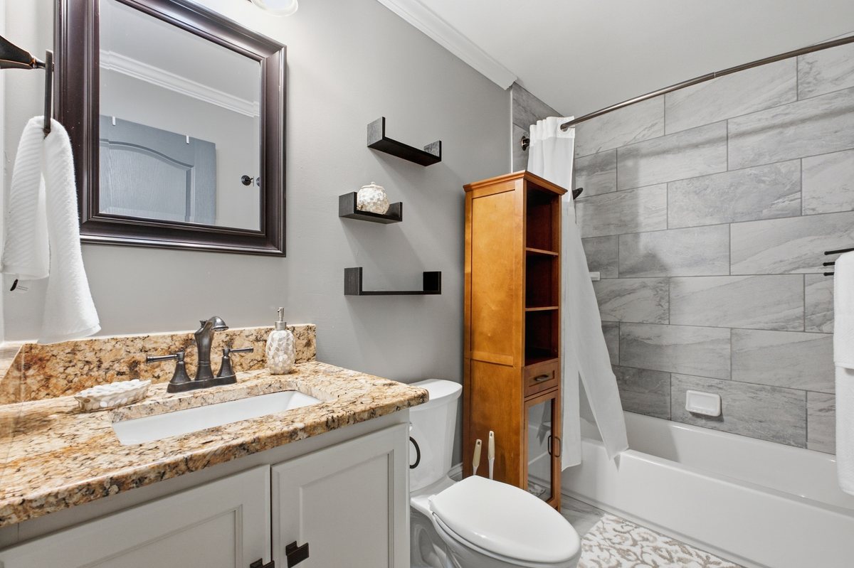 Bathroom vanity and tub